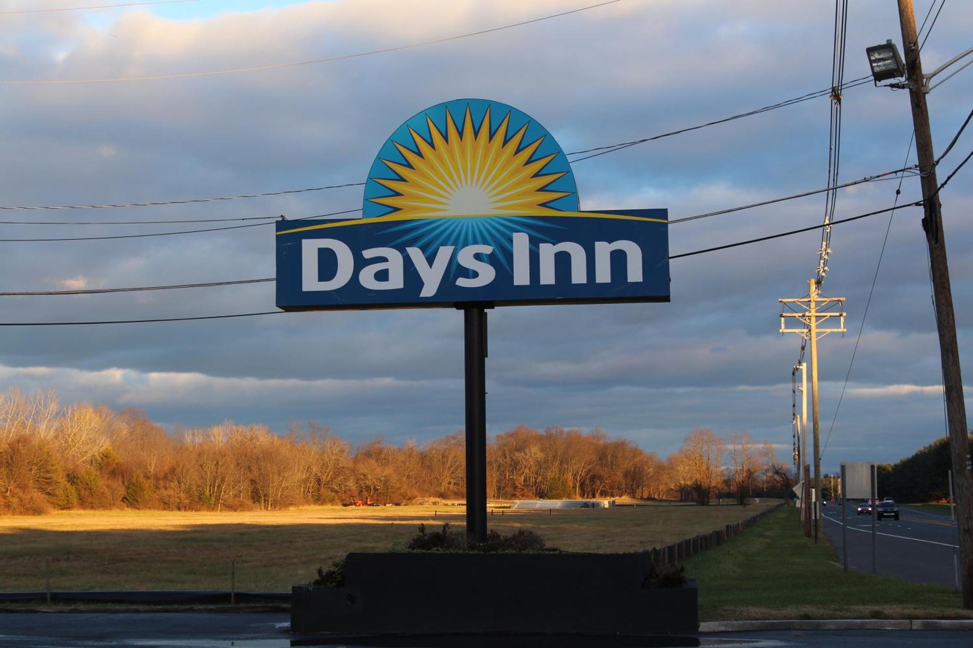 Days Inn By Wyndham Wrightstown Mcguire Afb Bordentown Экстерьер фото