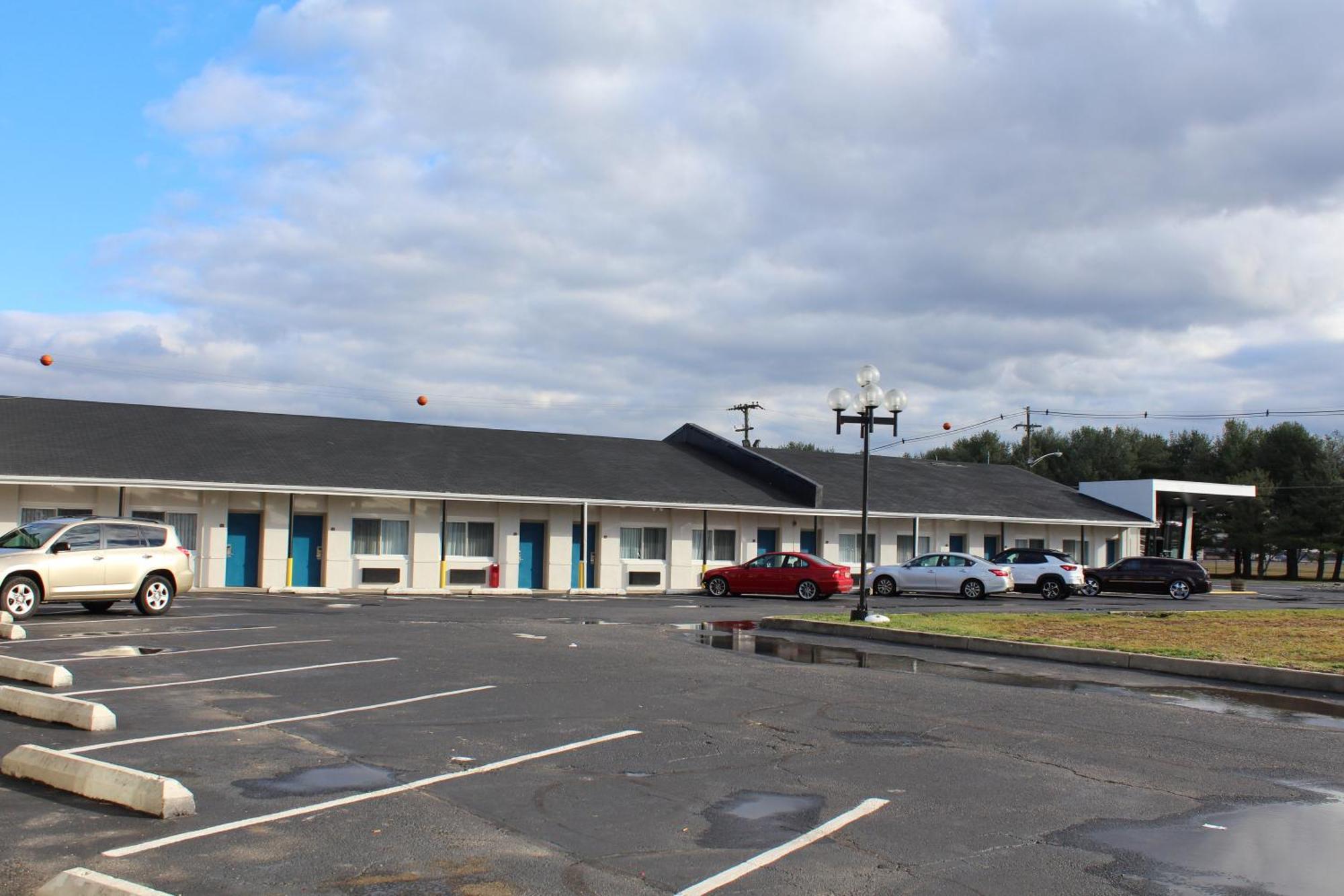 Days Inn By Wyndham Wrightstown Mcguire Afb Bordentown Экстерьер фото